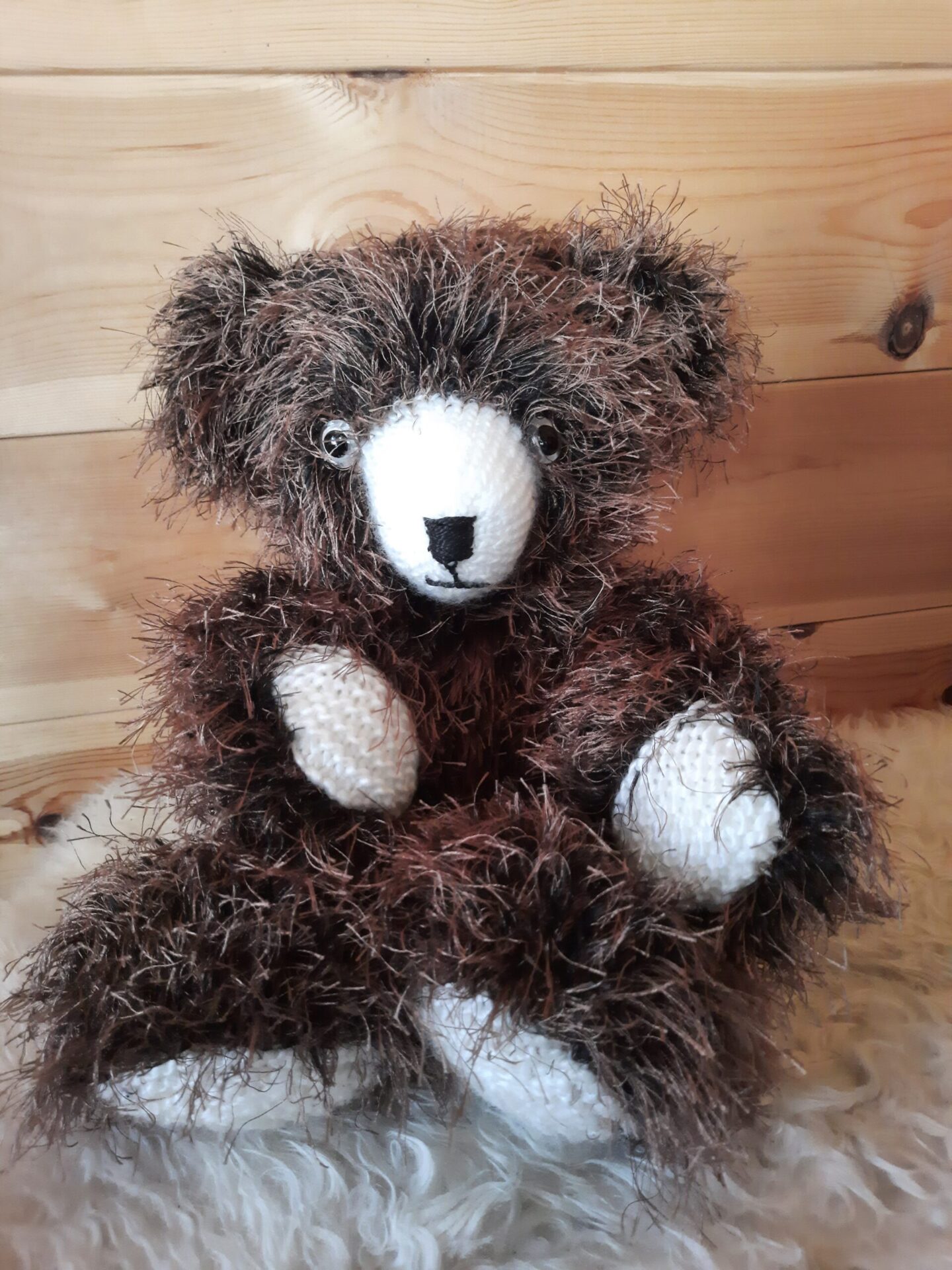 handgestrickter Teddybär